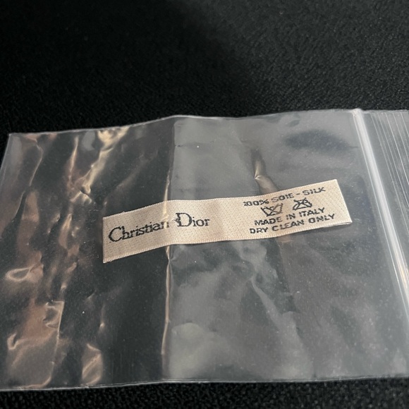 💯 Made in Italy Silk CHRISTIAN DIOR SCARF. - Picture 5 of 6